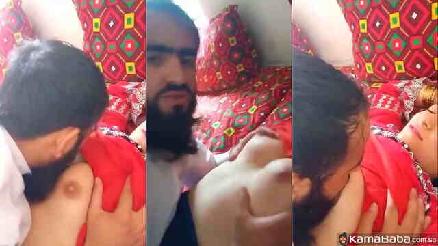 Bedroom Mein Bearded Jija Sali Ki Moti Chuchiyan Zor Se Dabakar Choos Raha Hai – Wild Muslim Jija sex sex video